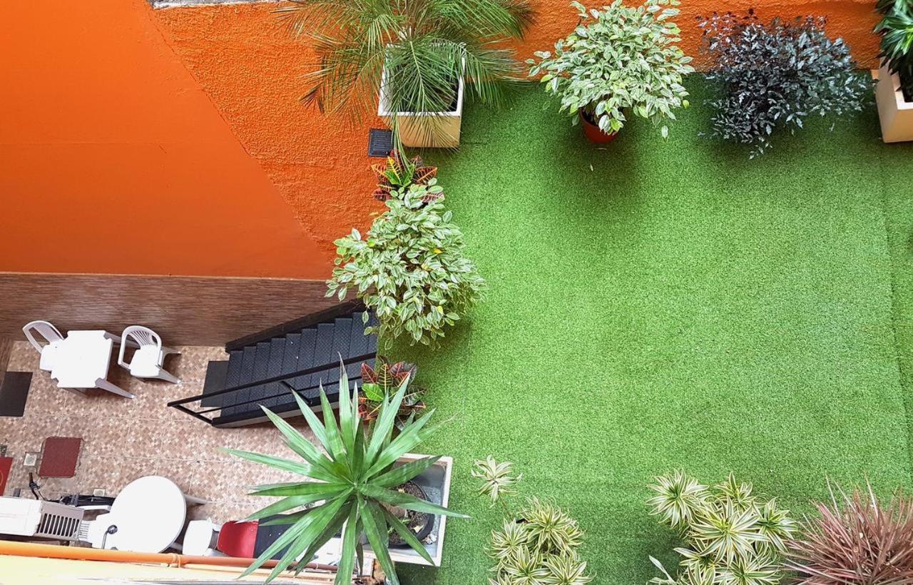 Rio Guesthouse - Um Quarteirao Da Praia De Copacabana ริโอเดจาเนโร ภายนอก รูปภาพ