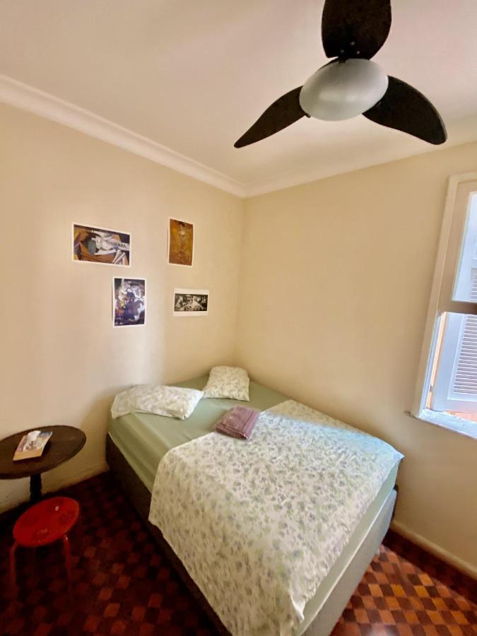 Rio Guesthouse - Um Quarteirao Da Praia De Copacabana ริโอเดจาเนโร ภายนอก รูปภาพ