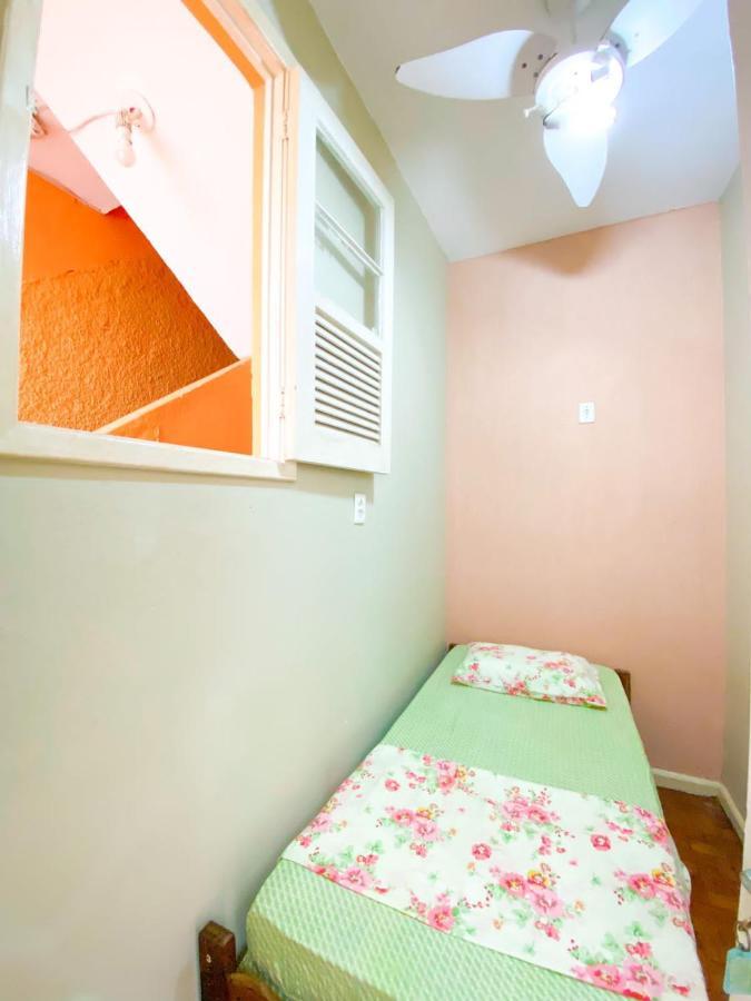 Rio Guesthouse - Um Quarteirao Da Praia De Copacabana ริโอเดจาเนโร ภายนอก รูปภาพ