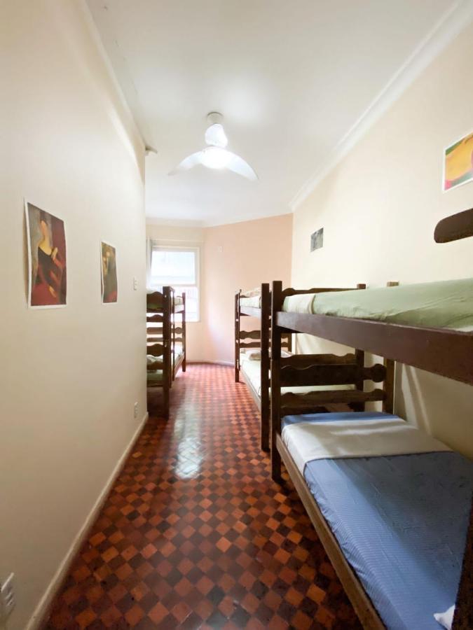 Rio Guesthouse - Um Quarteirao Da Praia De Copacabana ริโอเดจาเนโร ภายนอก รูปภาพ